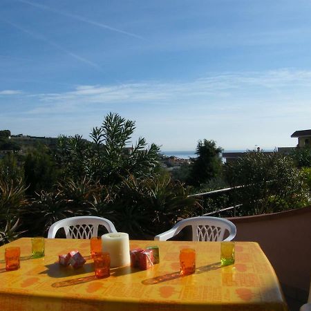 Casa di RINO Villa San Lorenzo al Mare Bagian luar foto