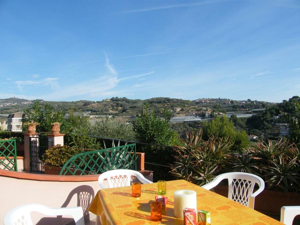 Casa di RINO Villa San Lorenzo al Mare Bagian luar foto