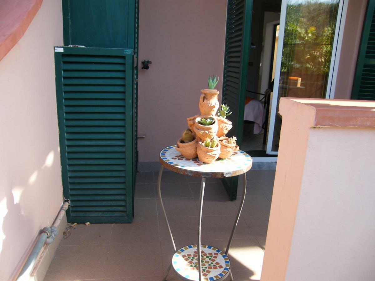 Casa di RINO Villa San Lorenzo al Mare Bagian luar foto